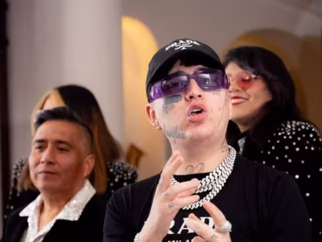 Dani Flow confirma su retiro de las redes sociales tras casarse con una de sus novias