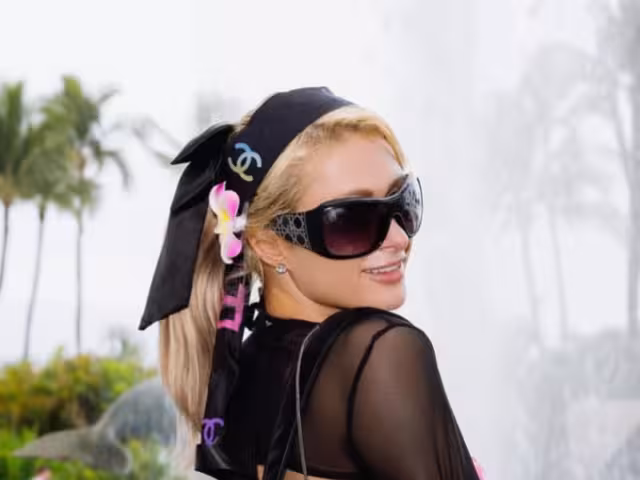 Paris Hilton y otros famosos han informado que sus casas fueron consumidas por los incendios en California