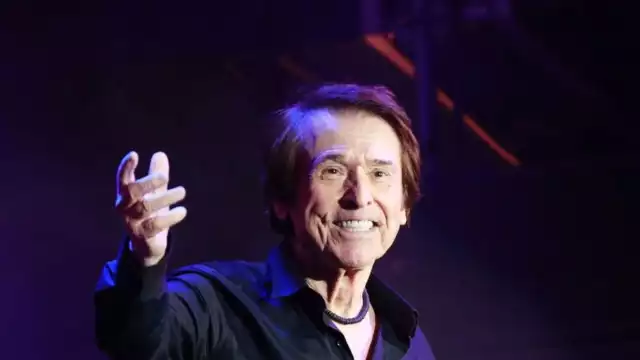 Raphael es dado de alta tras estar varios días en el hospital y ser diagnosticado con linfoma cerebral