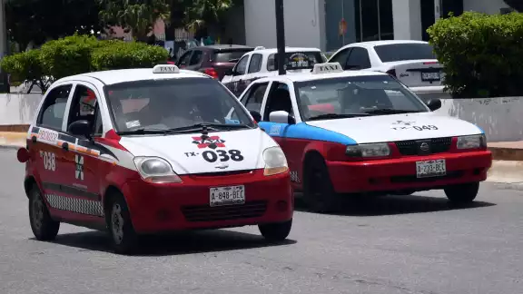 Las multas a los autos de renta “pirata” van desde los 34 mil hasta los 66 mil pesos.