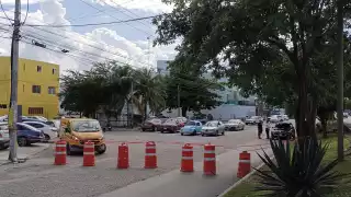Colectivo “Madres buscadoras de Quintana Roo” bloquean avenida  por joven desaparecida