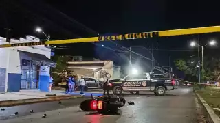 Hombre fallece en accidente automovilístico al salir de un velorio en Cancún