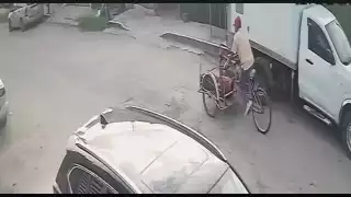 Atropella a un hombre y huye de la escena en Chetumal