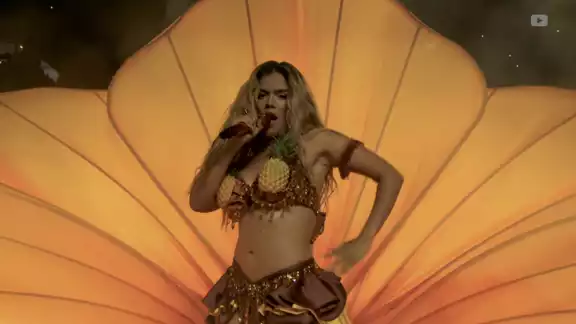 Karol G y su espectáculo del medio tiempo