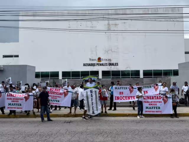 Integrantes del sindicato de taxistas y familiares de los detenidos se manifiestan en apoyo a Salomón “N”, Óscar Antonio “N” y Jonathan Emmanuel “N”