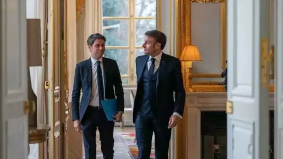El presidente de Francia, Emmanuel macron, decidió manetner como primer ministro a Gabriel Attal para garantizar la estabilidad del país El presidente de Francia, Emmanuel macron, decidió manetner como primer ministro a Gabriel Attal para garantizar la estabilidad del país