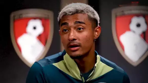 Araujo se sincera sobre los estilos de los DT del Tricolor Araujo se sincera sobre los estilos de los DT del Tricolor