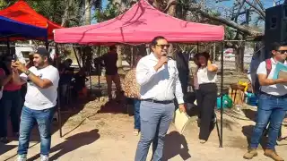 Protesta de maestros paristas se sale de control; automovilistas se molestan y reaccionan