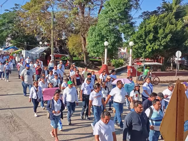 Los manifestantes se dirigirán al palacio municipal en donde permanecerán haciendo guardia
