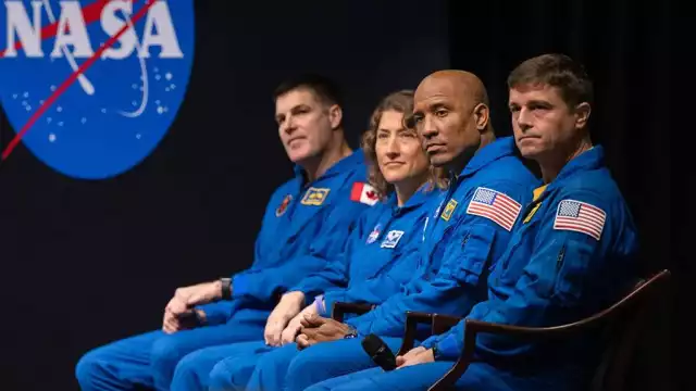 Alumnos del Conalep se preparan para visitar centro de la NASA en EU