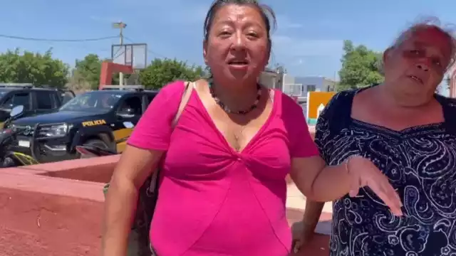 La mujer declaró que los policías no intervinieron tras ser atacada