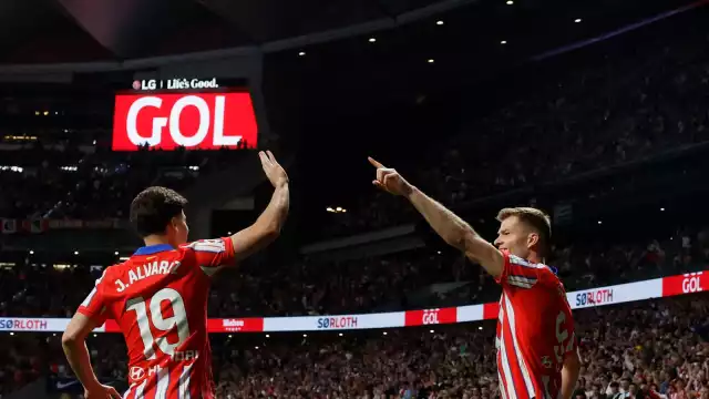 El Atlético de Madrid goleó y mantiene vivo el sueño de ser campeón.
