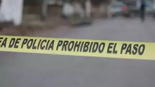 Pareja pierde la  vida al colisionar  contra un poste  en la Av. Kabah de Cancún