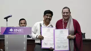 Presidenta del INE encabeza ceremonia de entrega de constancias a ministros electos de la SCJN