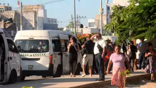 Saturadas y en mal estado: Usuarios de transporte público en Cancún exigen más revisiones de unidades
