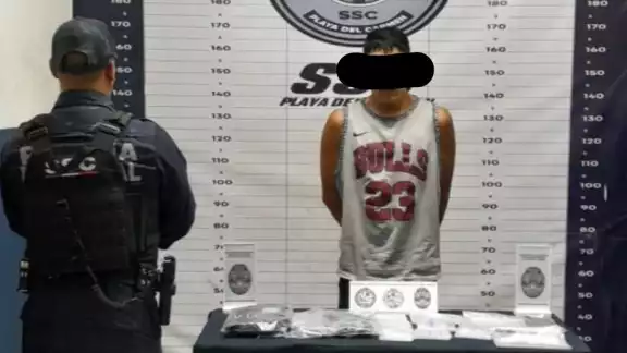 El detenido fue identificado como Manolo Anatael “N”, de 20 años y originario de la Ciudad de México El detenido fue identificado como Manolo Anatael “N”, de 20 años y originario de la Ciudad de México