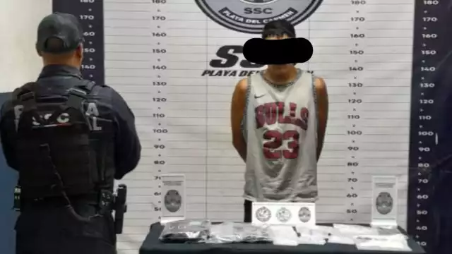 El detenido fue identificado como Manolo Anatael “N”, de 20 años y originario de la Ciudad de México