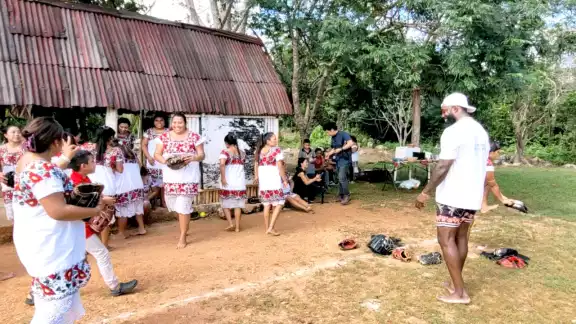 El cubano, pero nacionalizado mexicano desde tiempo atrás, mostró su interés por conocer a la novena del poblad