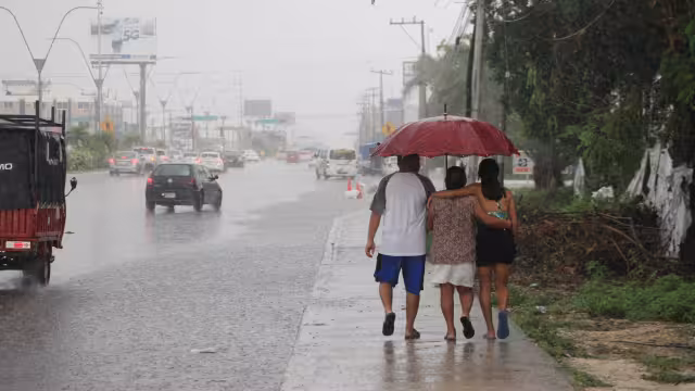 Los chubascos seguirán pero de forma ligera, por lo que no afectará las actividades de los cancunenses