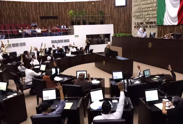 Las votaciones se efectuaron después de un receso y el resultado fue de 19-16