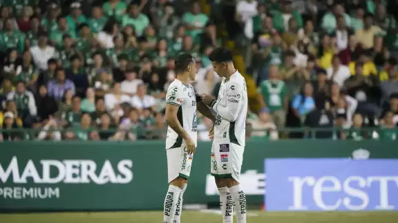 Andrés Guardado y James Rodríguez, los capitanes de la Fiera Andrés Guardado y James Rodríguez, los capitanes de la Fiera
