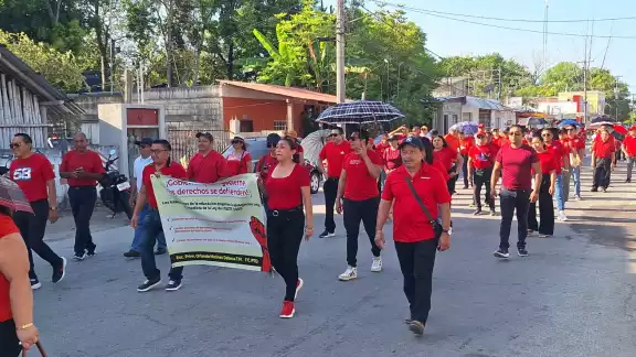 La marcha inició desde las 8:00 am, recorriendo la avenida Benito Juárez La marcha inició desde las 8:00 am, recorriendo la avenida Benito Juárez