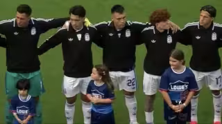 La música sorprendió a todo el estadio