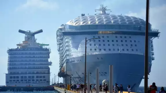 Las llegadas de cruceros han aumentado en el puerto de Mahahual. Las llegadas de cruceros han aumentado en el puerto de Mahahual.