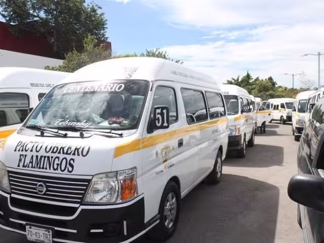 No cesan quejas contra el sistema de transporte de Calderitas