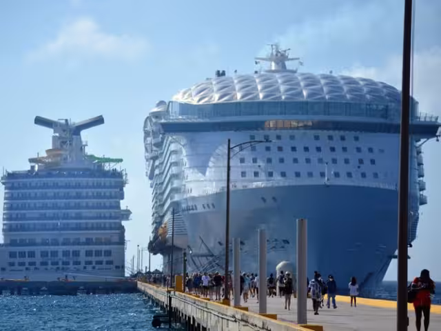 Las llegadas de cruceros han aumentado en el puerto de Mahahual.