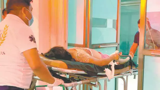 Mujer es apuñalada por su pareja durante una discusión en Cancún