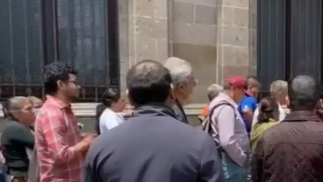 Este miércoles el presidente Andrés Manuel López Obradir redcibió en Palacio Nacional a familiares de los 43 estudiantes de Ayotzinapa