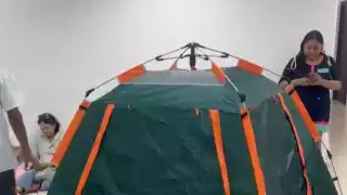 Madres Buscadoras acampan en los pasillos de la Fiscalía, en Cancún