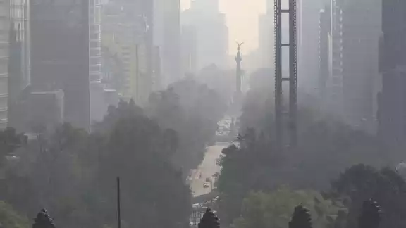 Por cuarto día consecutivo se mantiene la contingencia ambiental en el valle de México Por cuarto día consecutivo se mantiene la contingencia ambiental en el valle de México