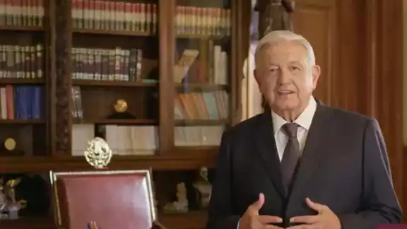 Andrés Manuel López Obrador en Palacio Nacional