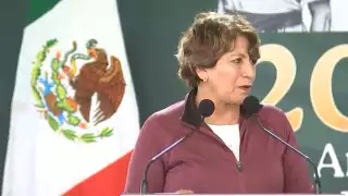 Delfina Gómez recibe a Claudia Sheinbaum en Valle de Chalco para la entrega de tarjetas de Vivienda para el Bienestar