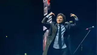 Javier Milei, presidente de Argentina, canta 'Panic Show' en el Luna Park: VIDEO