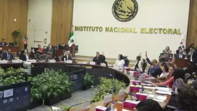 El Consejo General del INE analiza el proyecto sobre sobrerrepresentación y mayoría calificada de Morena