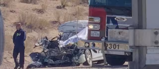 La SRE apoya a mexicanos accidentados en la carretera 277, cerca de la presa La Amistad en el condado de Val Verde en Texas