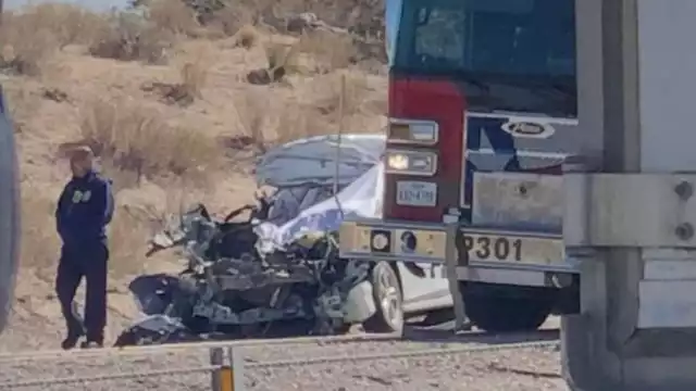 La SRE apoya a mexicanos accidentados en la carretera 277, cerca de la presa La Amistad en el condado de Val Verde en Texas