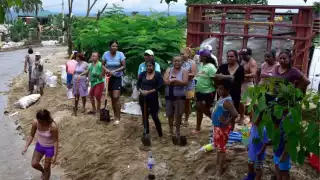 Claudia Sheinbaum anuncia censo y apoyo económico para damnificados por Huracán "John" en Guerrero