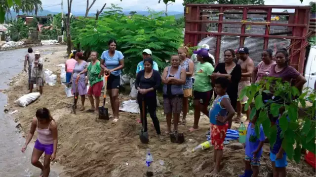 La presidenta Claudia Sheinbaum anunció que dará inicio censo casa por casa para apoyar a afectados por "John"