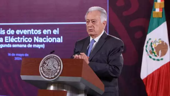 Manuel Bartlett Díaz, director de la Comisión Federal de Electricidad (CFE)