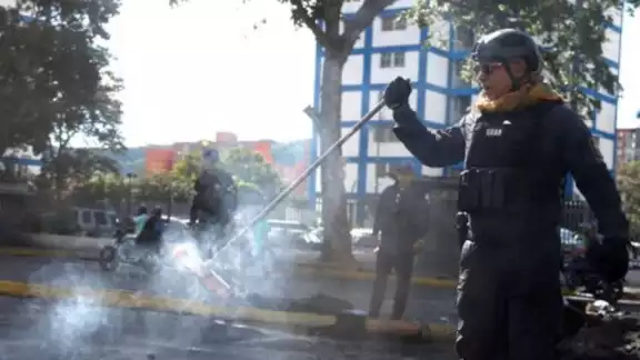 Las protestas en Venezuela contra el eventual triunfo de Nicolás Maduro, han dejado un saldo de 12 muertos