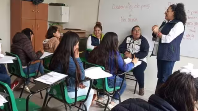 Claudia Sheinbaum se comprometió a trabajar con el magisterio y consolidar el nuevo modelo educativo