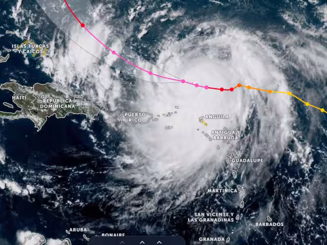 El huracán Erin alcanzó categoría 5, pero no representa riesgo inmediato para México.