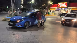 Ciudad del Carmen: Taxi impacta a automóvil particular en la colonia Petrolera