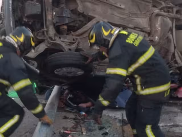 Accidente deja dos muertos