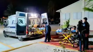 Trasladan a un hombre luego de presentar una hemorragia en Isla Mujeres
