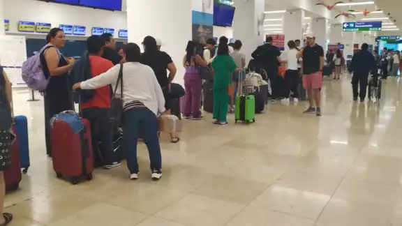 La movilidad de pasajeros se ha mantenido en el aeropuerto de Mérida La movilidad de pasajeros se ha mantenido en el aeropuerto de Mérida